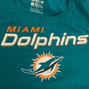 The Nike tee small Miami Dolphins🌈3/$20